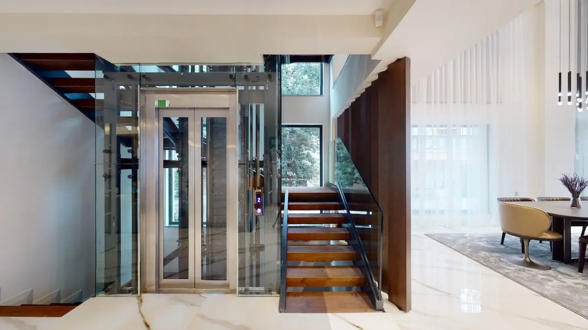 Home elevator